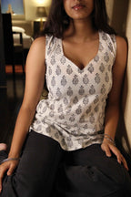 Simran - White Black Leaf Print Sleeveless Kurti (With Pockets)
